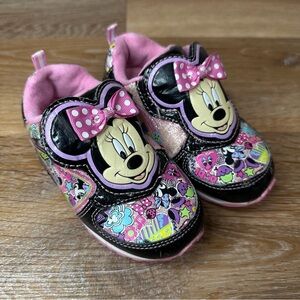 Disney Girls Toddler Size 8 Minnie Mouse Light-Up Pink Sneakers